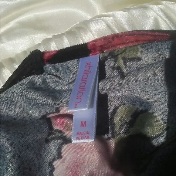 Velvet fit and flare by Exhilaration M - Picture 5 of 5